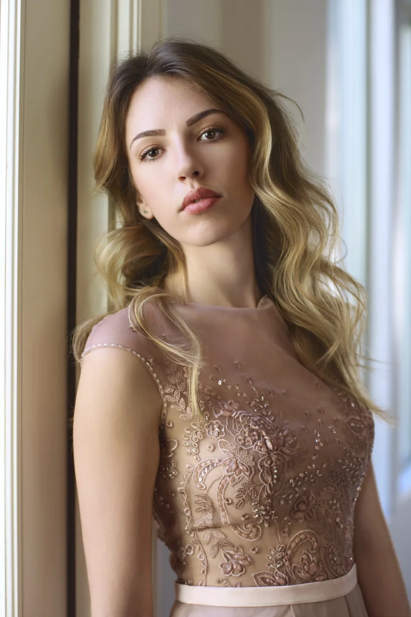 Glamour portrait of Danielle in editorial styling by Marie Feutrier