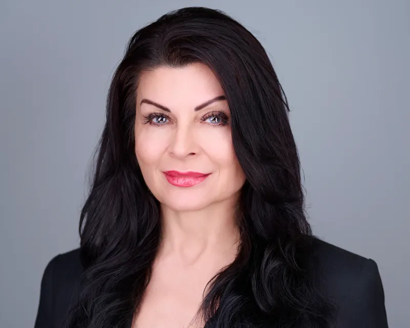 Barbara executive LinkedIn headshot professional portrait Phoenix Arizona