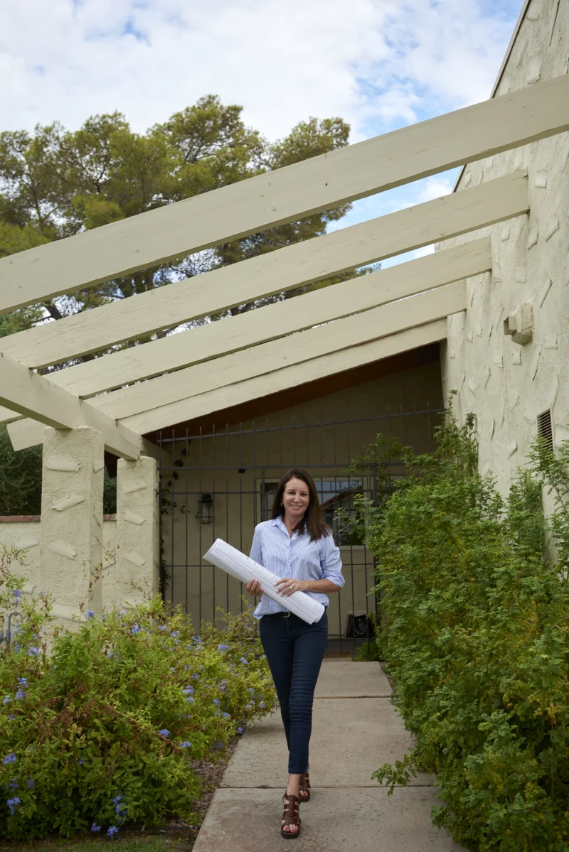 On-location business portrait photography of Maria in Phoenix Arizona by Marie Feutrier
