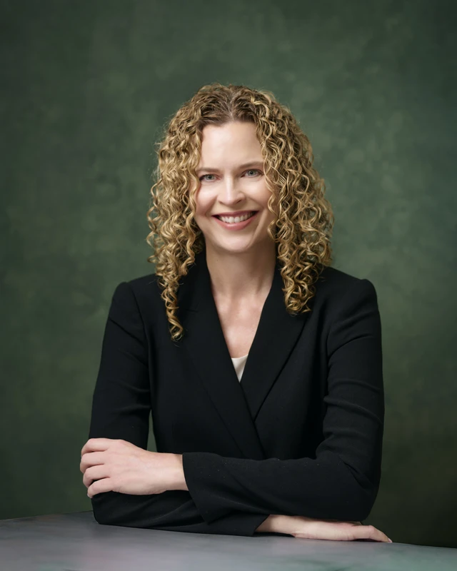 Approachable business headshot for company website, Scottsdale area portrait photographer